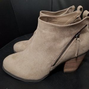 Taupe heeled booties